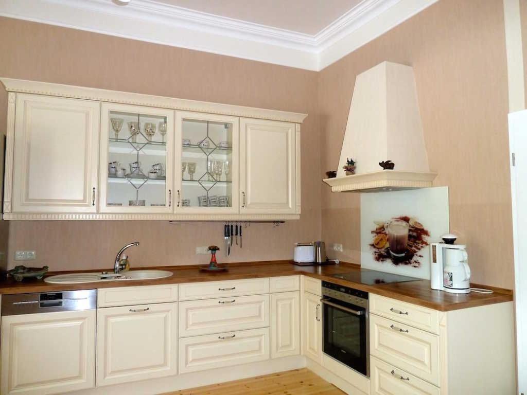 Ferienwohnung Villa Am Haussee Feldberger Seenlandschaft ภายนอก รูปภาพ